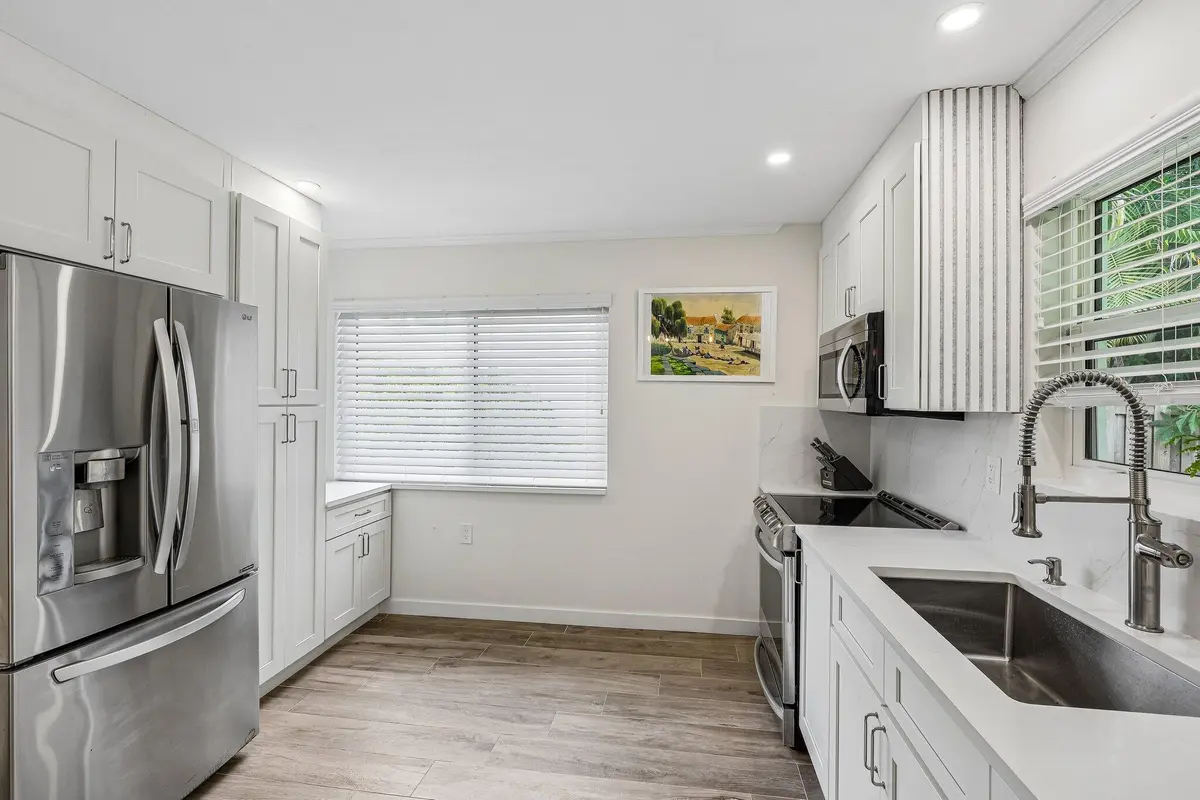 15-web-or-mls-SE 8th Ave-S1006-015 at 500 SE 8th Avenue, Deerfield Beach
