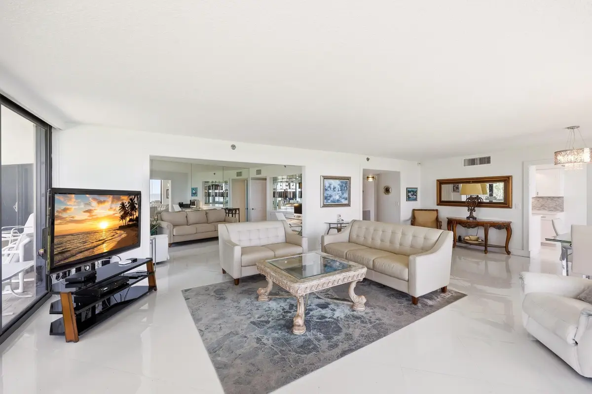 5_453a3530_autofill_38631153_70aa3437 at 3400 S Ocean Boulevard 2fii, Palm Beach
