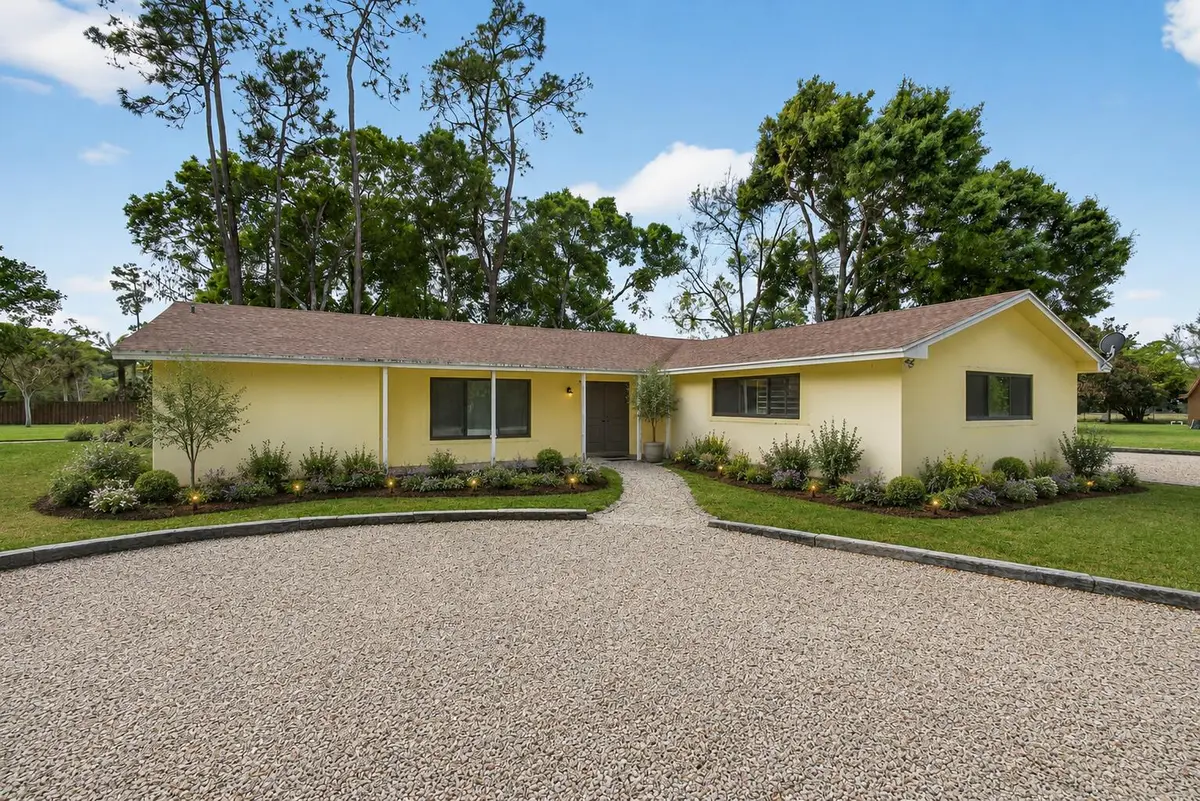 Exterior at 749 W Rambling Drive, Wellington