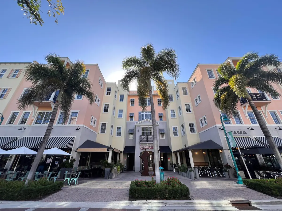 IMG_5894 at 200 NE 2nd Avenue 316, Delray Beach