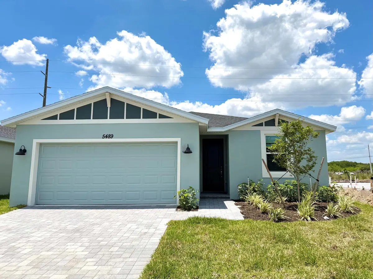 5489 Hampton Park Cir at 5489 Hampton Park Circle, Vero Beach