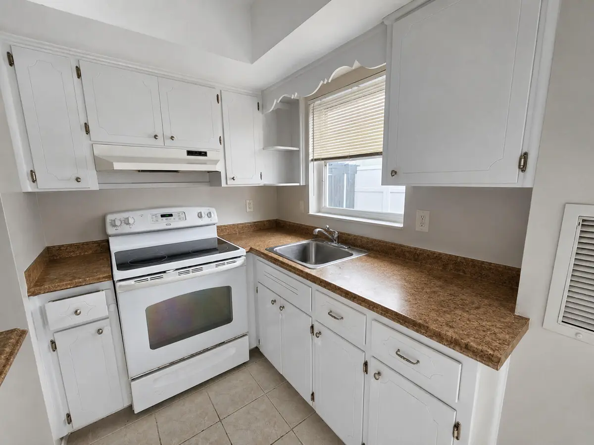 file_00000000d594720c94209be5d7b30bcd at 2120 NE 41st Street Unit A, Lighthouse Point
