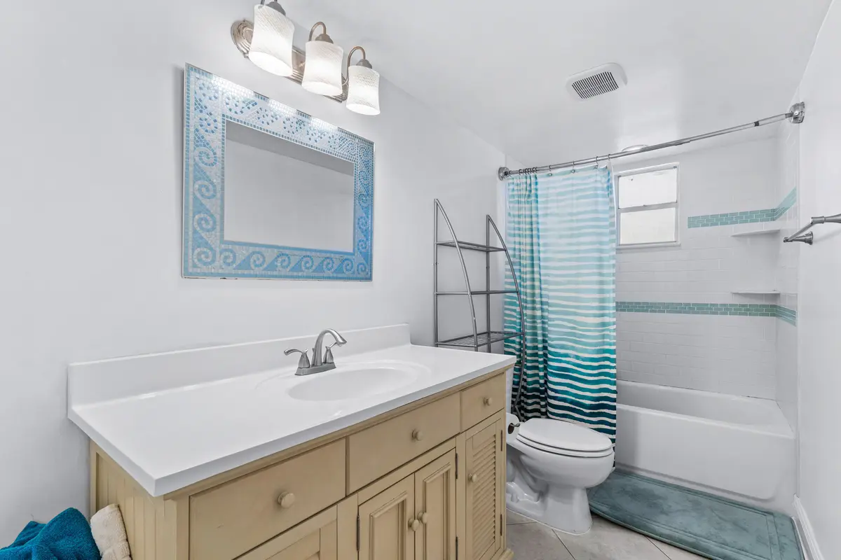 020-658Northeast6thCourt-BoyntonBeach-FL at 658 NE 6th Court E, Boynton Beach