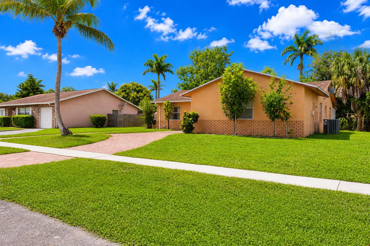 casa-4 at 10304 Pippin Lane, Royal Palm Beach