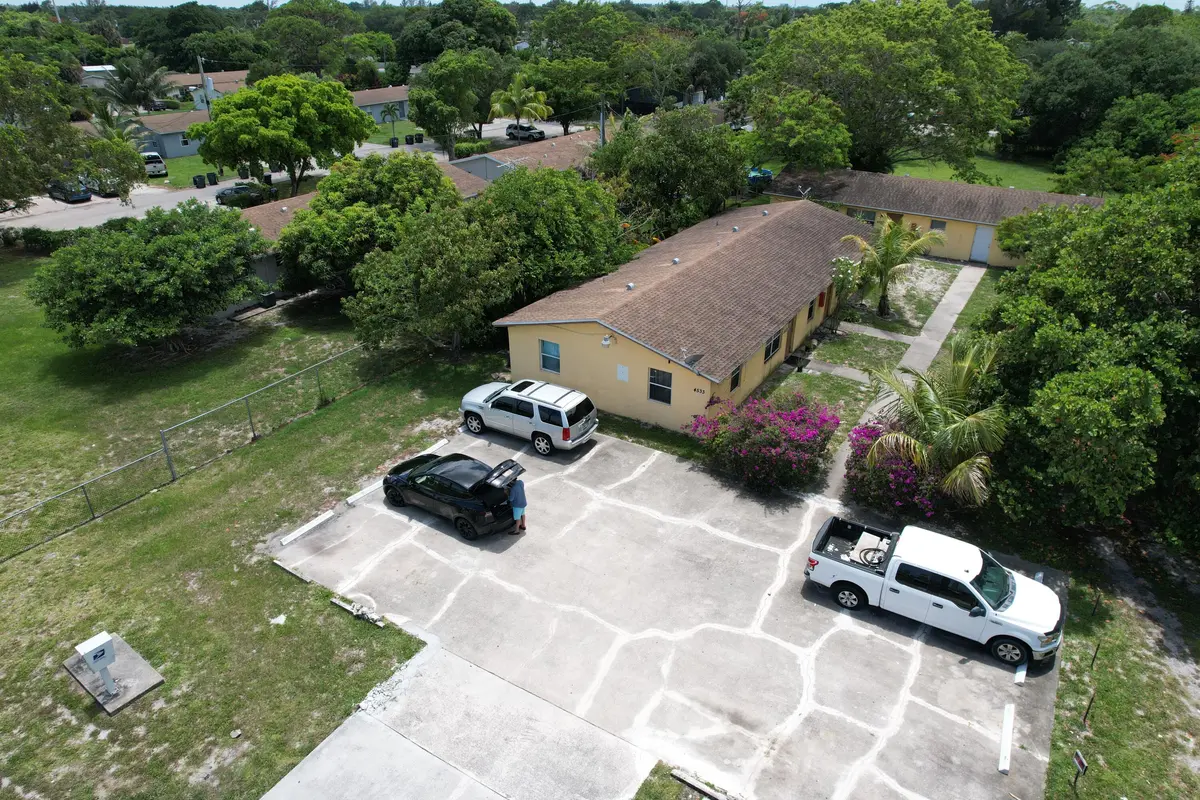 dji_fly_20260610_141110_480_178111644581 at 4537 Coconut Road, Lake Worth