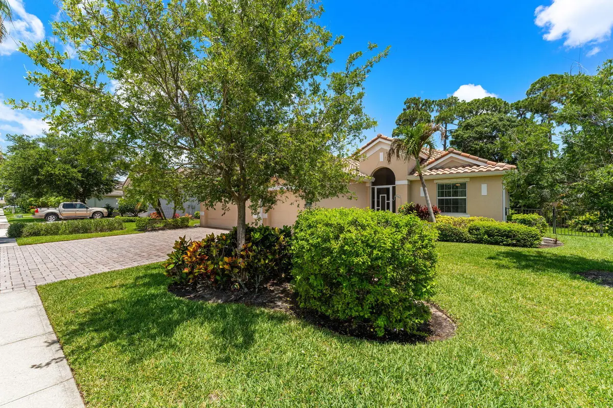 DSC01042_1 at 7657 Fieldstone Ranch Square, Vero Beach