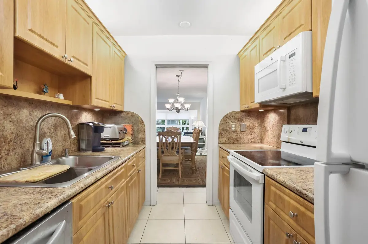19-web-or-mls-0E2A0138 at 3401 Spanish Trail 151, Delray Beach