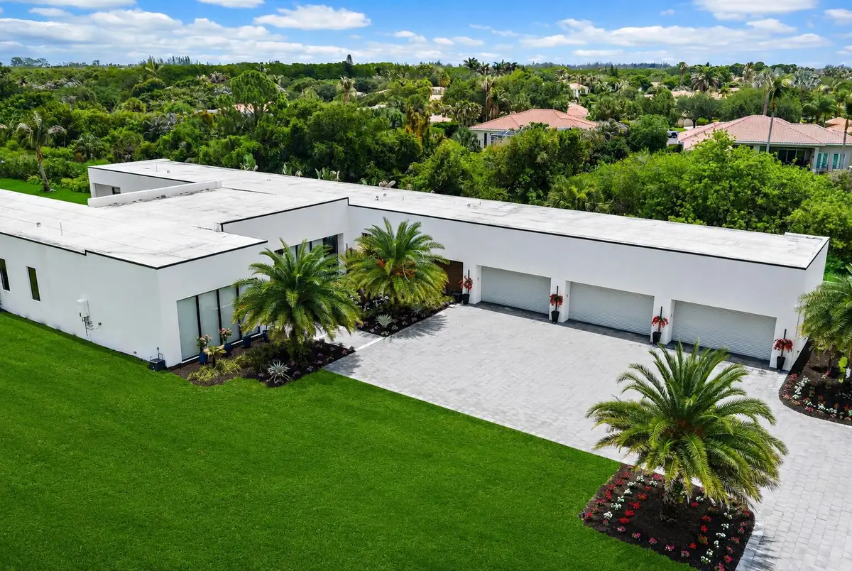 9741 SE Gomez Ave at 9741 SE Gomez Avenue, Hobe Sound
