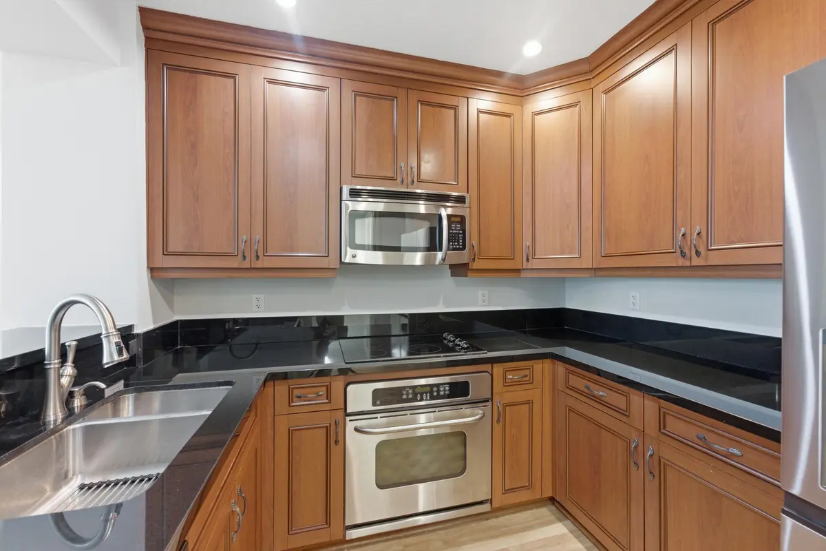 6__jjl0931 at 200 NE 2nd Avenue 316, Delray Beach
