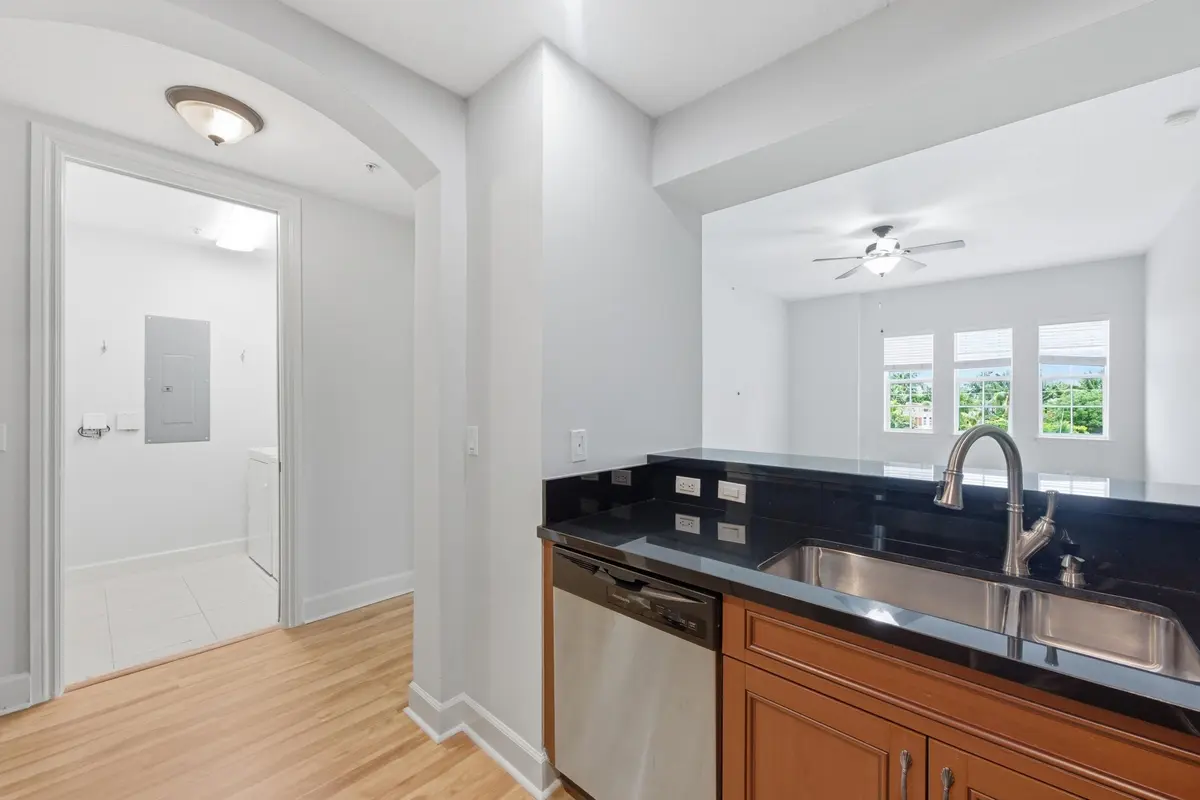 7__jjl0936 at 200 NE 2nd Avenue 316, Delray Beach