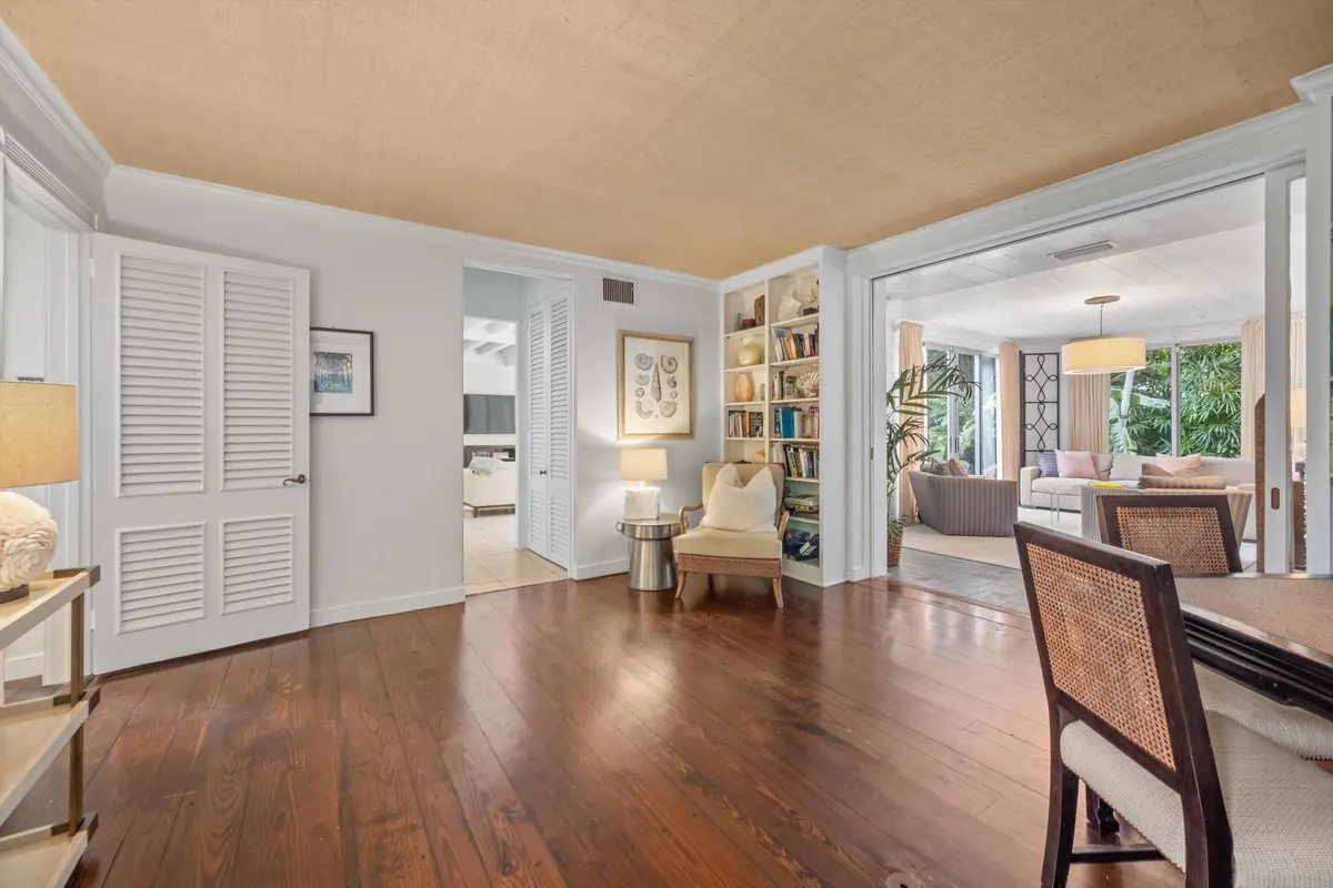 Den at 258 Pendleton Avenue, Palm Beach