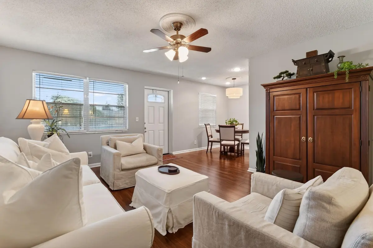 LR & Dr 2 at 238 Sussex L, West Palm Beach