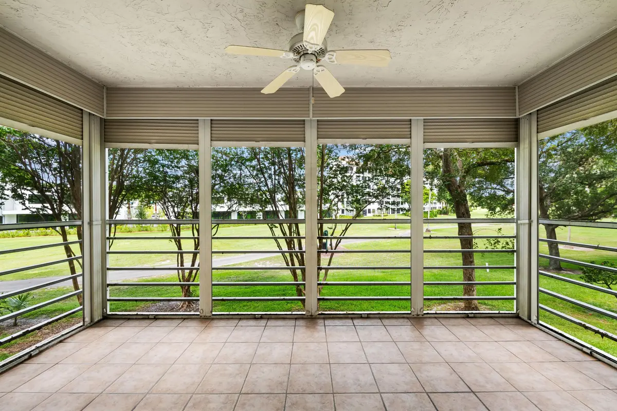 ZNLsBq9Q at 800 Cypress Grove Drive 211, Pompano Beach