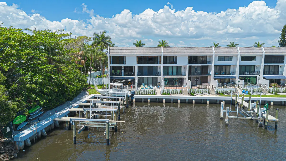Back of the Building at 801 Palm Trail 9, Delray Beach