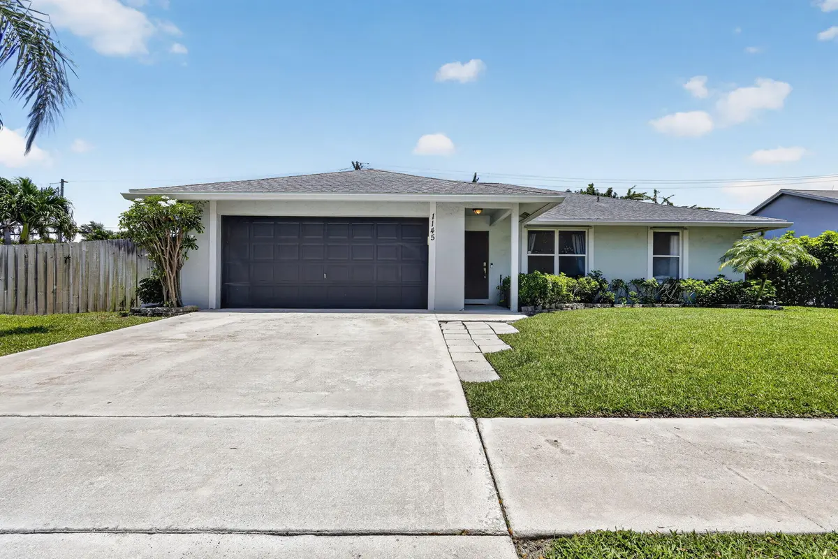2-web-or-mls-_14A1491 at 1145 Julia Heights Drive, Lantana