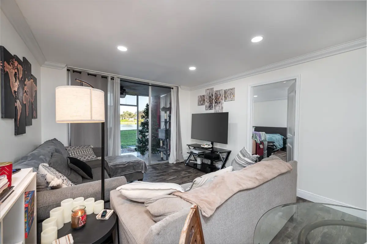Photo 6 at 9430 Poinciana Place 110, Davie