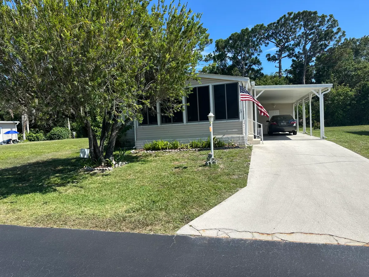 IMG_8991 at 235 Travis Cay Place B-16, Fort Pierce