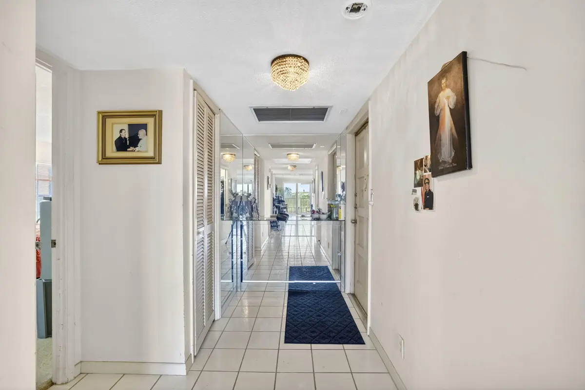 4-web-or-mls-8I8A2837 at 3300 N Palm Aire Drive 701, Pompano Beach