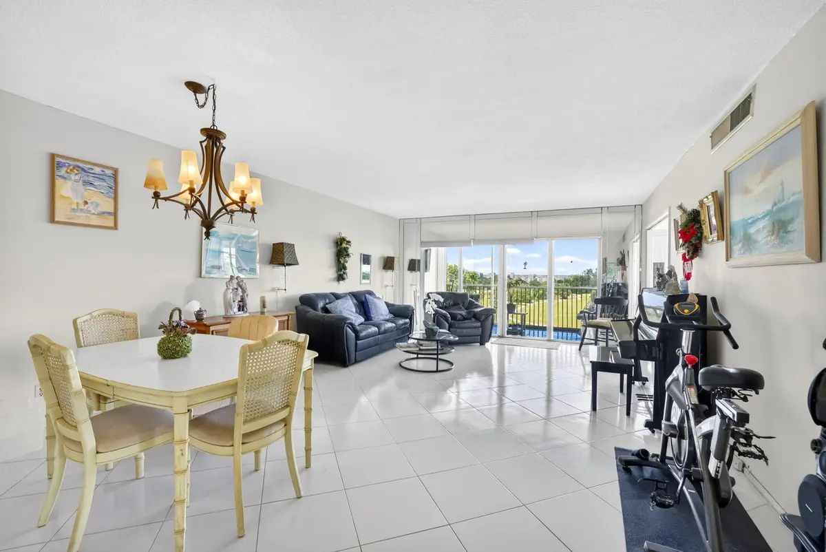 5-web-or-mls-8I8A2749 at 3300 N Palm Aire Drive 701, Pompano Beach