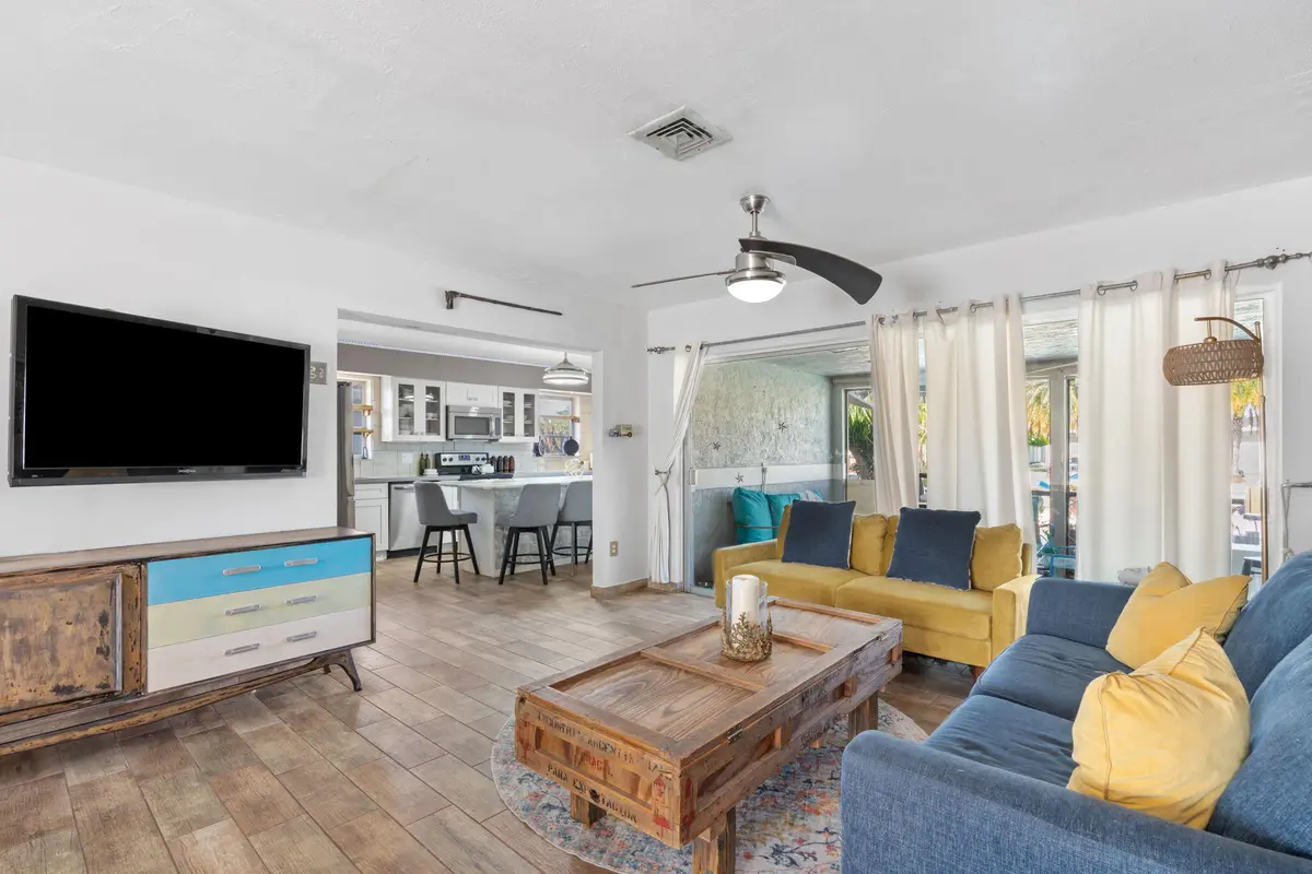 17-web-or-mls-240 SE 2nd Ave, Pompano Be at 240 SE 2nd Avenue, Pompano Beach
