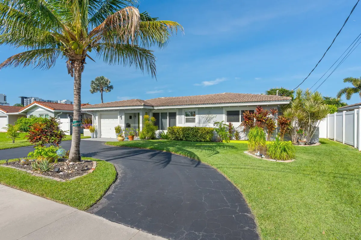 1-web-or-mls-240 SE 2nd Ave, Pompano Bea at 240 SE 2nd Avenue, Pompano Beach