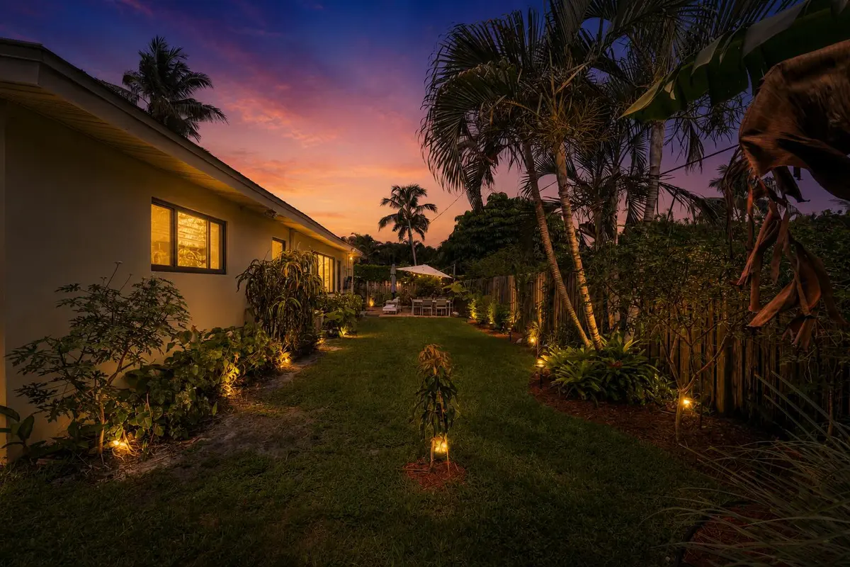 Twilight2 at 109 NE 17th Street, Delray Beach
