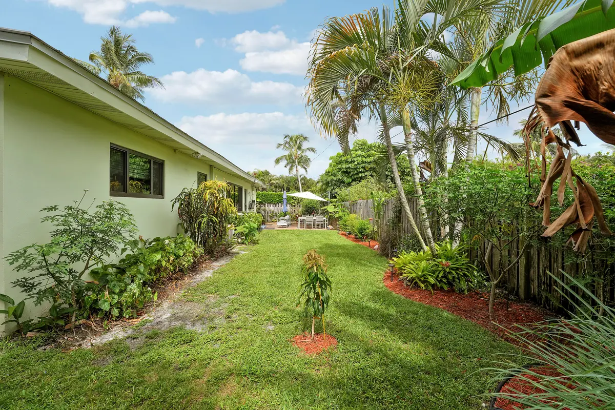 House-26 at 109 NE 17th Street, Delray Beach