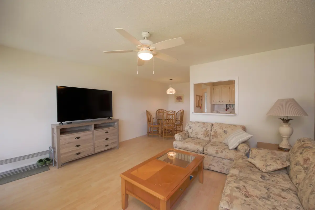 Living room at 320 W Horizons W 210, Boynton Beach