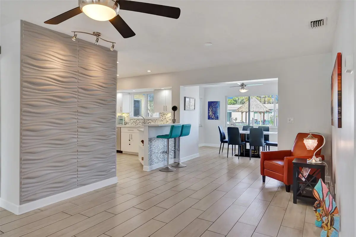 Photo 4 at 2265 SE 12th Street, Pompano Beach