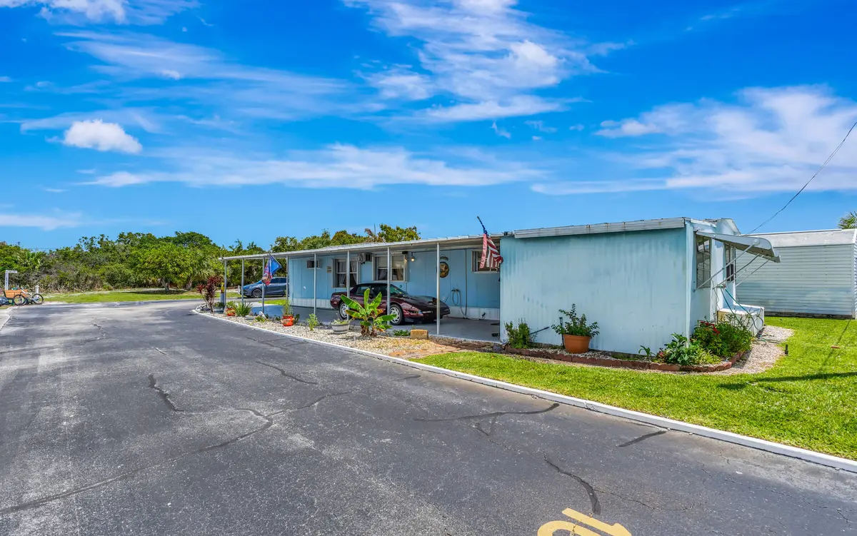 _MLP1773 at 10885 SE Federal Hwy 67 Highway, Hobe Sound