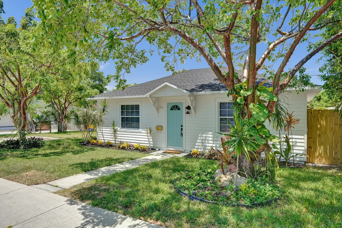 DSC01942 at 716 S Pine Street, Lake Worth Beach
