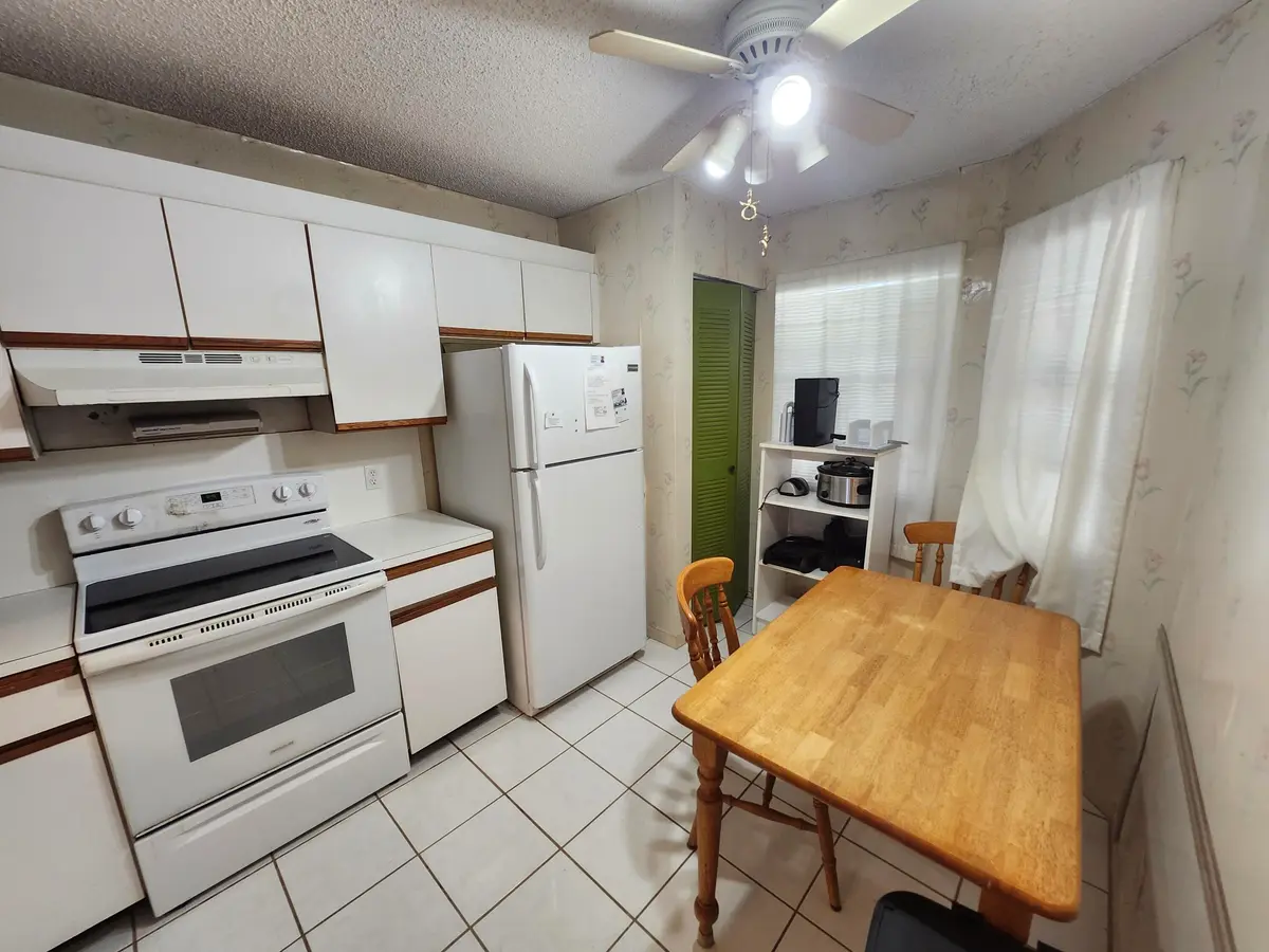1100 SW 128th Terrace 209 U, Pembroke Pines, FL – photo 6