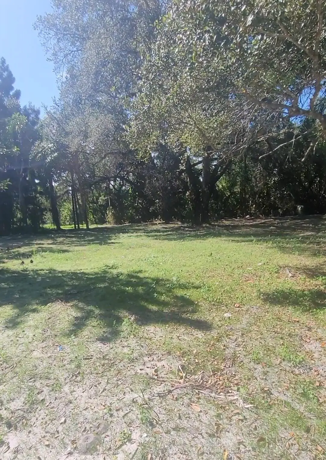 Screenshot_20231028_161015_Gallery at 8511 64th Court, Vero Beach