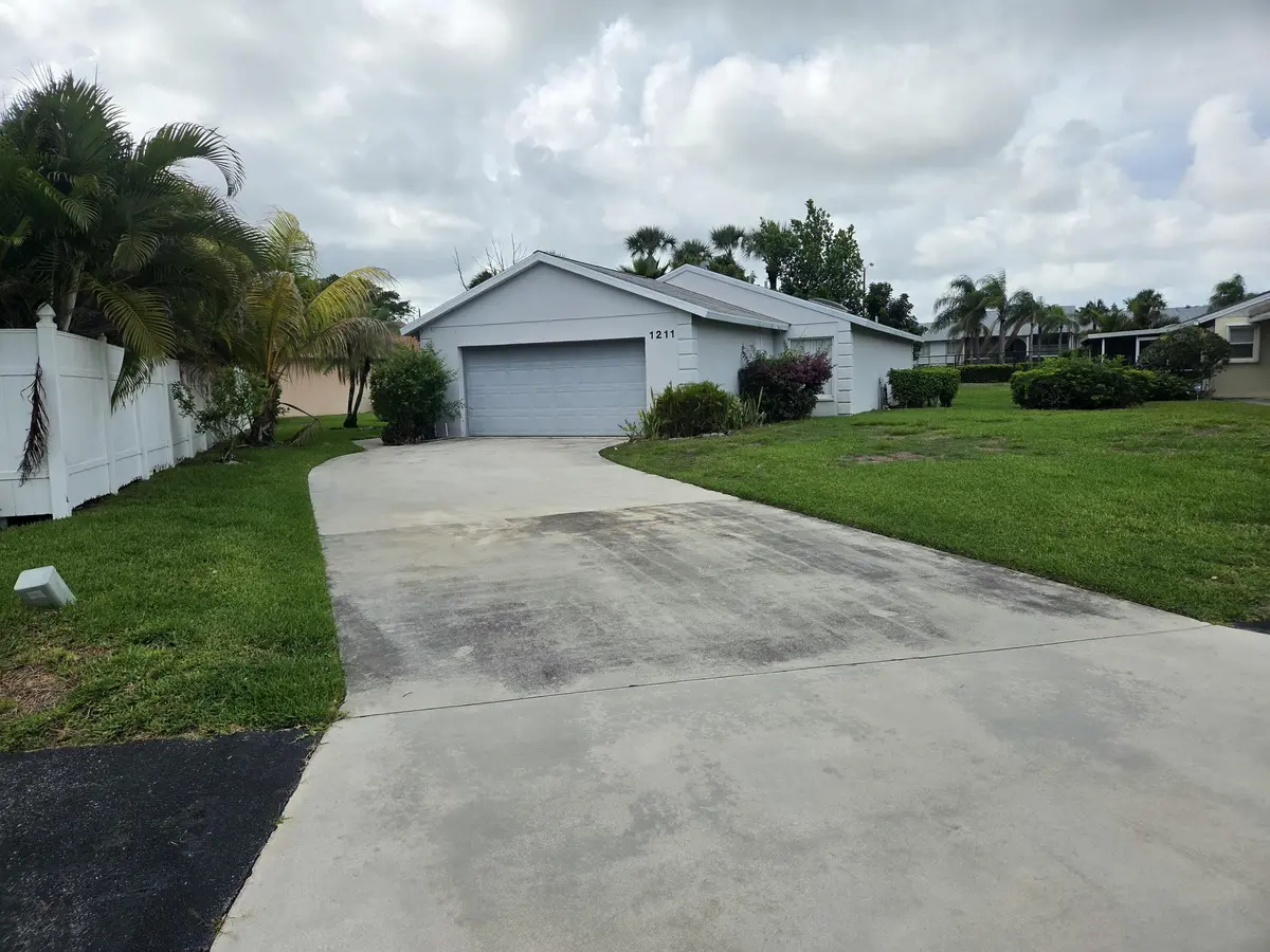 1211 Pine Sage Circle, West Palm Beach, FL – photo 1