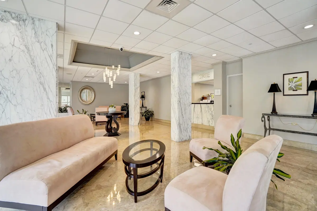 DSC00594 at 3300 NE 36th Street 1621, Fort Lauderdale