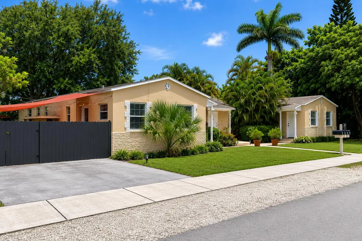 0-2 at 916 SW 8th Avenue 1-4, Fort Lauderdale