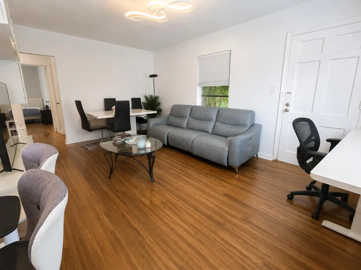 1-4 at 916 SW 8th Avenue 1-4, Fort Lauderdale
