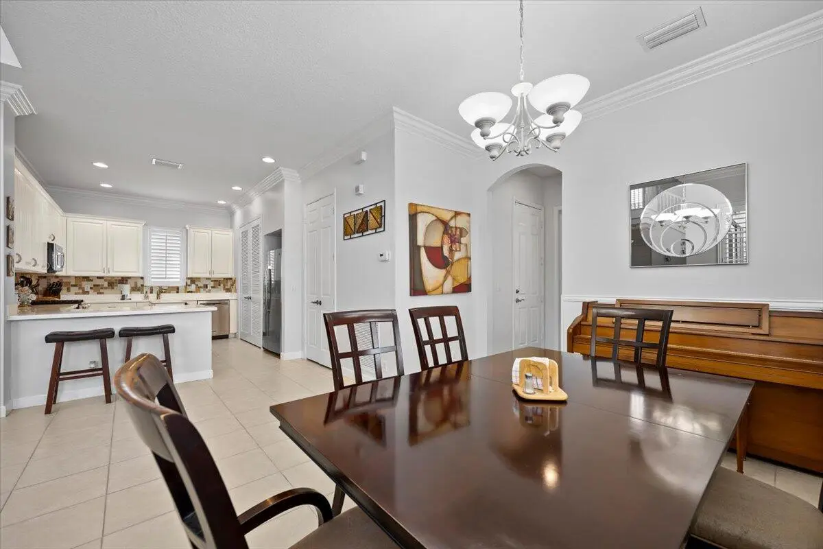 Separate Dining Area at 50 Stoney Drive, Palm Beach Gardens