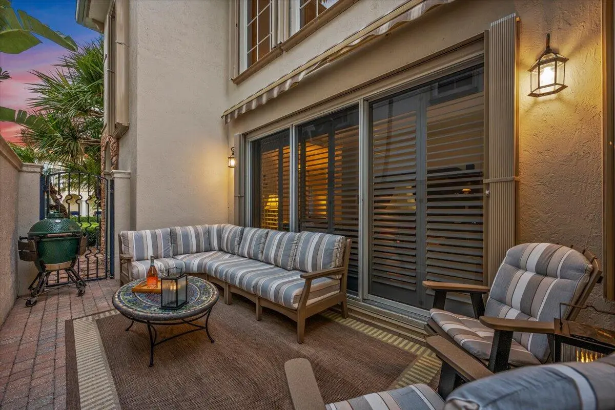 Private Courtyard Patio at 50 Stoney Drive, Palm Beach Gardens