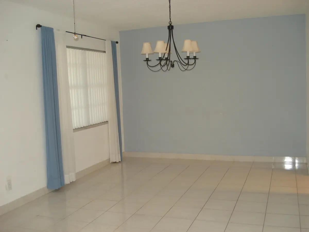 LR opens to the Dining Room at 13368 Via Vesta B, Delray Beach