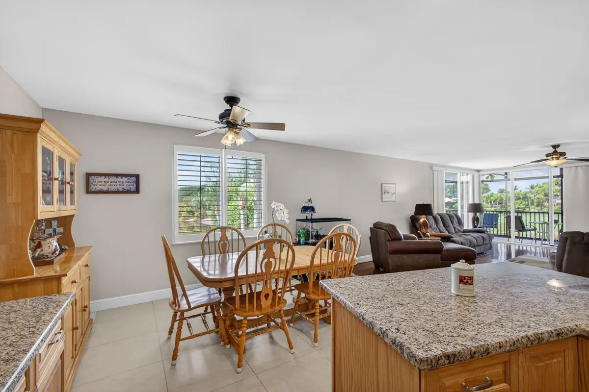 Dining Area at 11811 Avenue Of The Pga 7-2a, Palm Beach Gardens