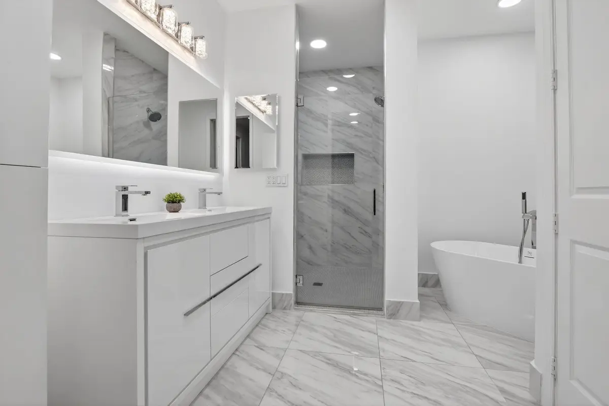 39-web-or-mls-_A7A8448 at 2883 Kinsington Circle, Weston