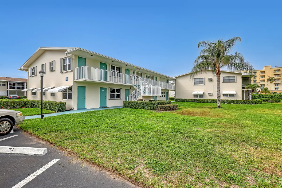 680 Horizon #110 (2) at 680 Horizon 110, Boynton Beach