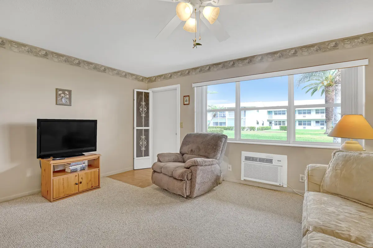 Great Room at 680 Horizon 110, Boynton Beach