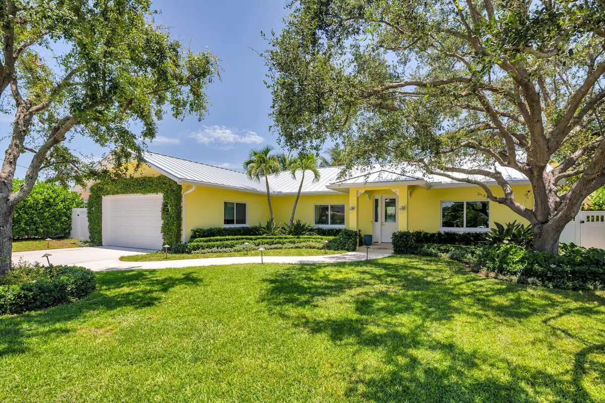 low-5 at 1140 Lake Clarke Drive, West Palm Beach
