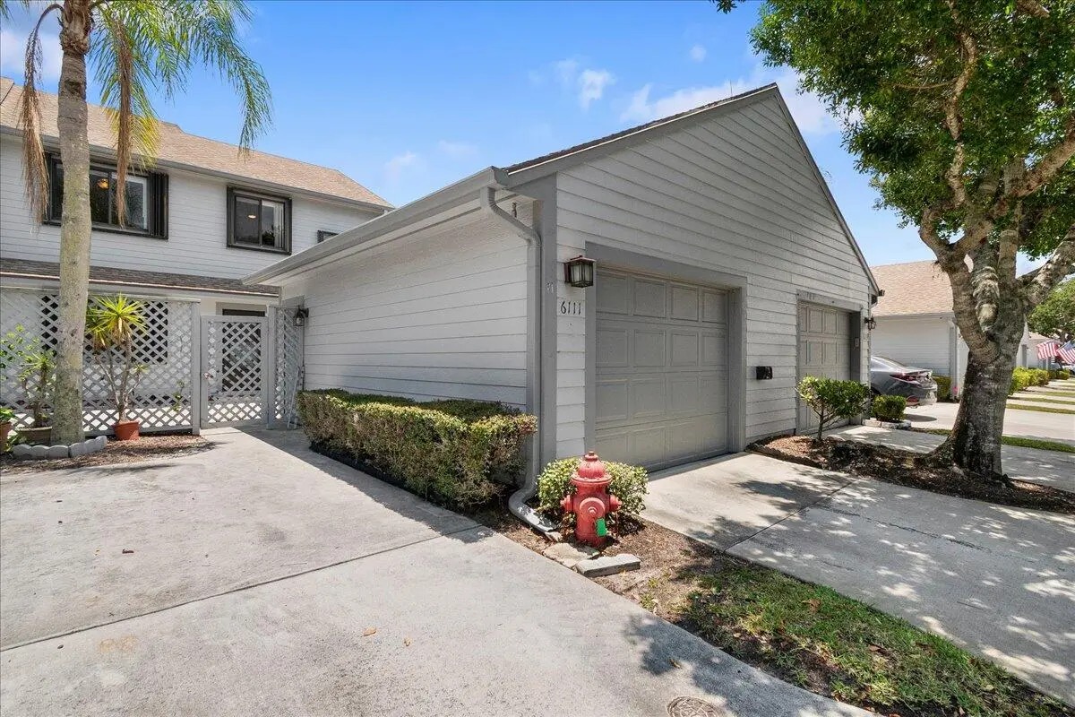 02-JLC_7351 at 6111 SE Georgetown Place, Hobe Sound