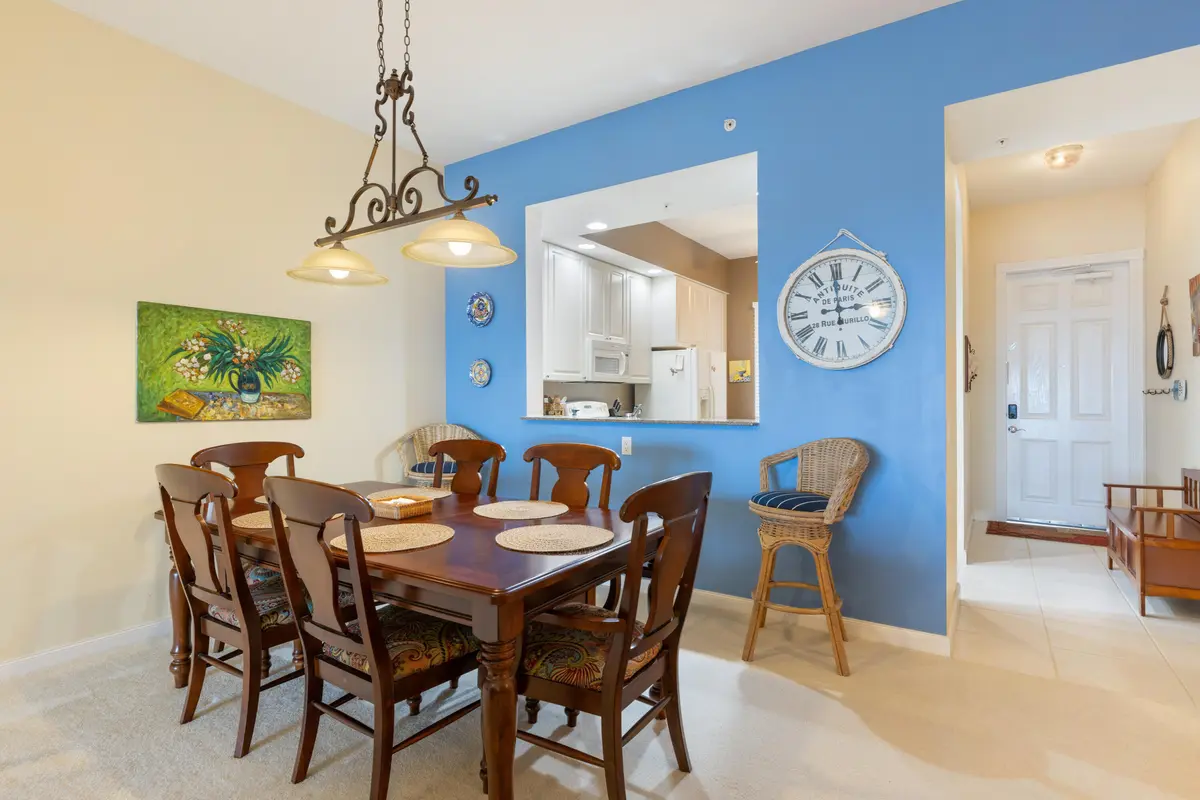 20250507224019577405000000-o at 33 Harbour Isle Drive 201, Fort Pierce