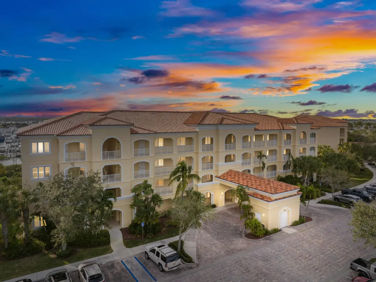 20250517215737218543000000-o at 33 Harbour Isle Drive 201, Fort Pierce