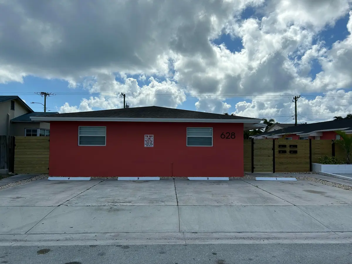 IMG_0910 at 628 N M Street, Lake Worth Beach