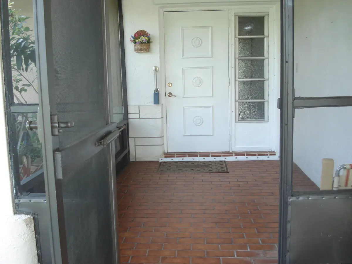 Screened Front Porch at 13368 Via Vesta B, Delray Beach